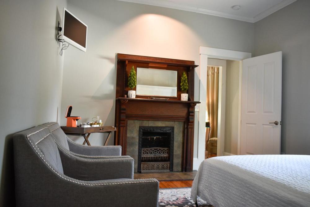 Sparrow Grove Manor Monroe Ruang foto