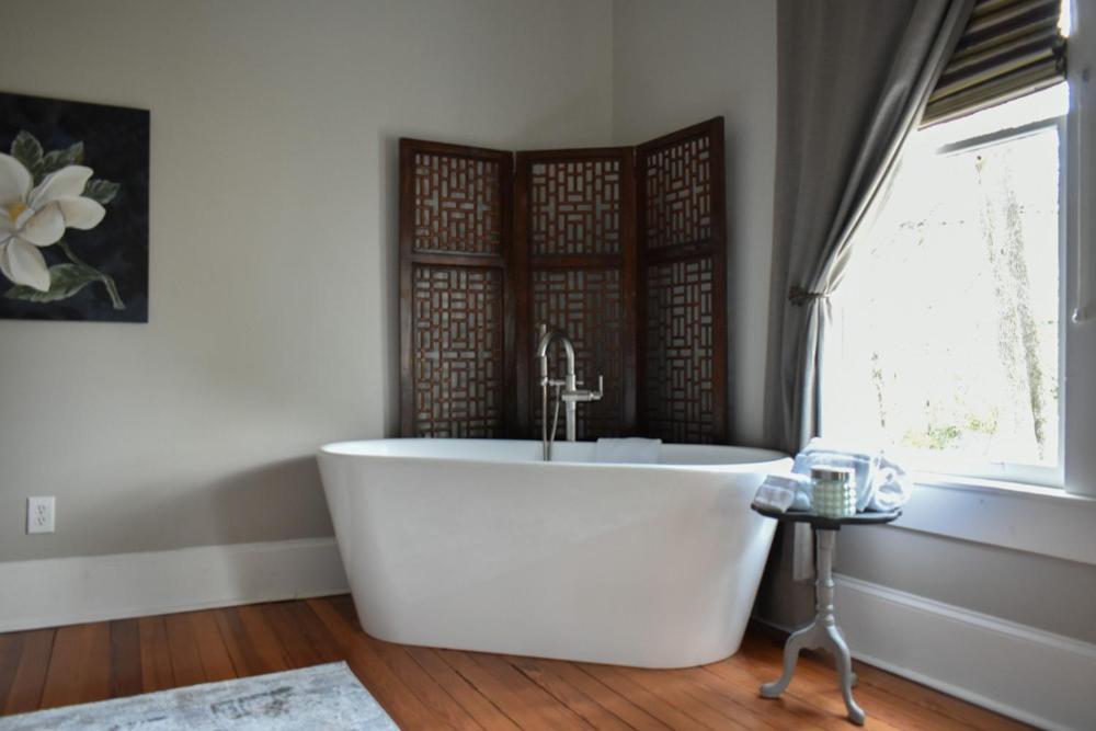 Sparrow Grove Manor Monroe Ruang foto