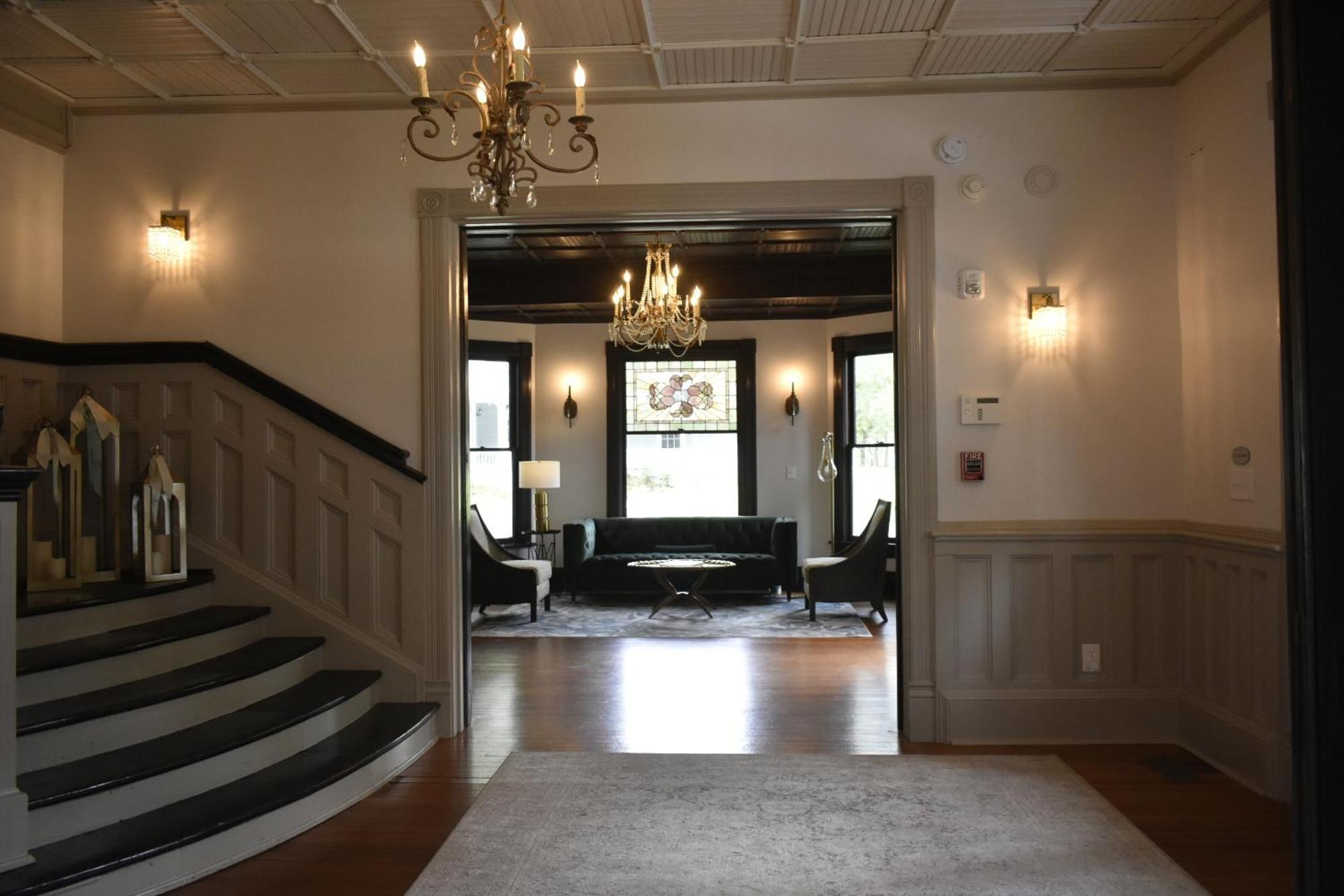 Sparrow Grove Manor Monroe Bagian luar foto